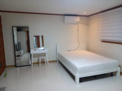 Cozy and fully furnished place in Gangnam